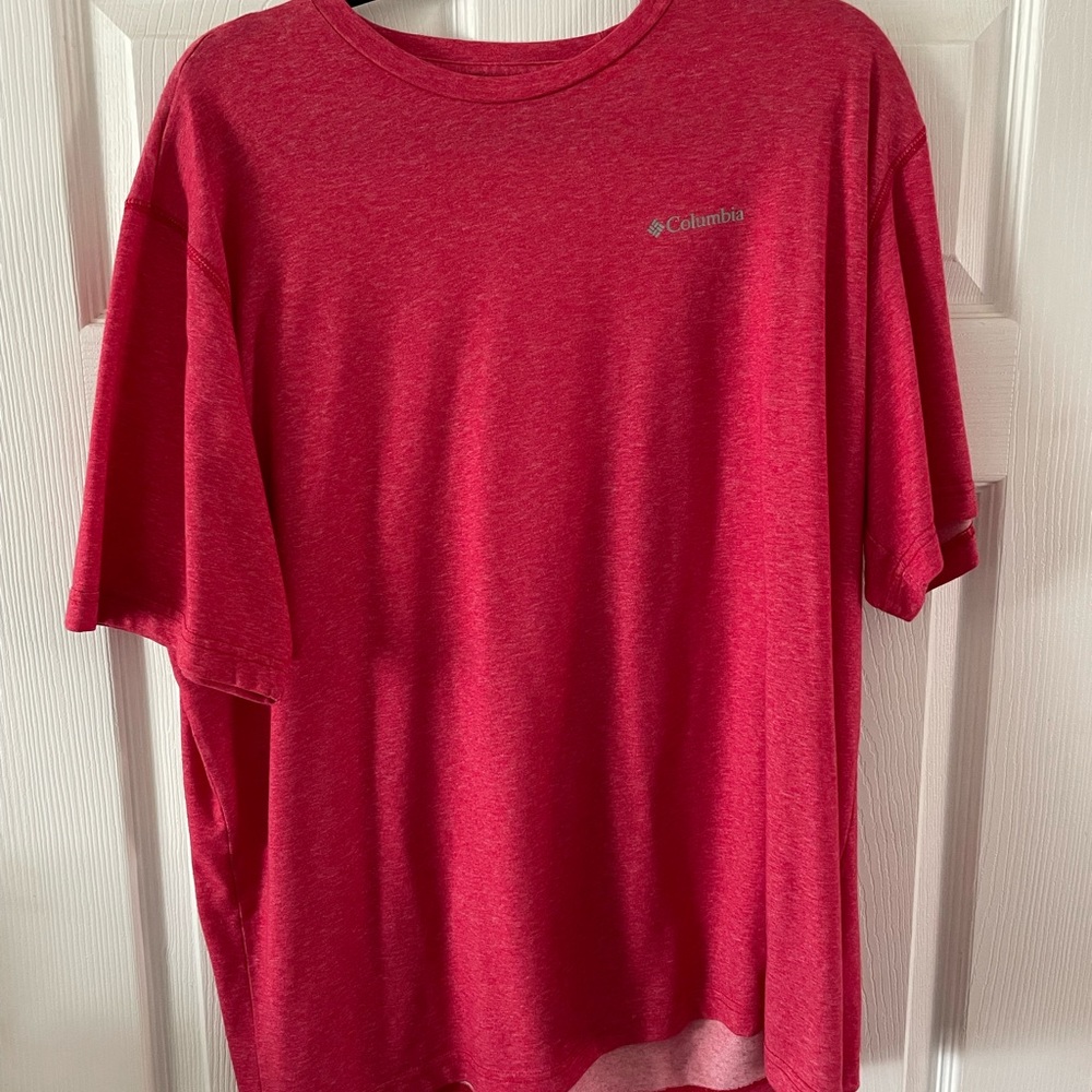 Columbia T-Shirts. Mens XXL